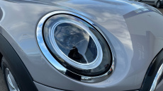 MINI Hatchback 1.5 Cooper Classic 5dr Auto Petrol Hatchback